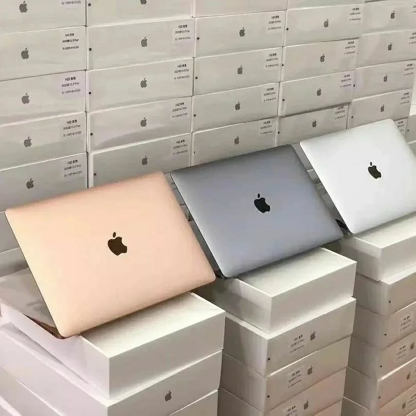 2020–2021 MacBook Air 13" (Intel Core i5, 8GB RAM, 512GB SSD)
