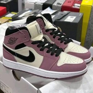 Sneaker Pallet – 450 Mixed Pairs | $1,350 Liquidation Price